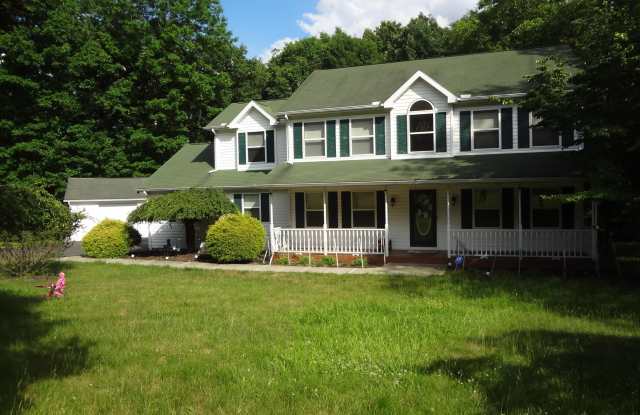 108 Meriwill Lane Gallery 2