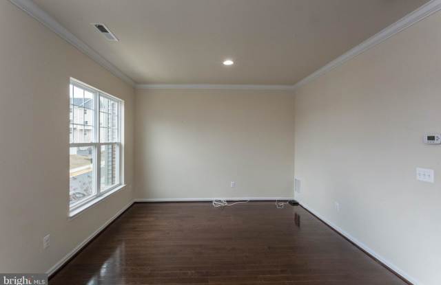 44072 ETNA TERRACE Gallery 4