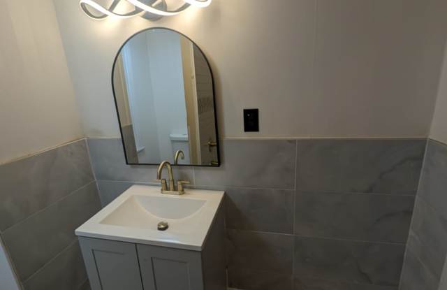 2420 Mackenna Ave photos photos