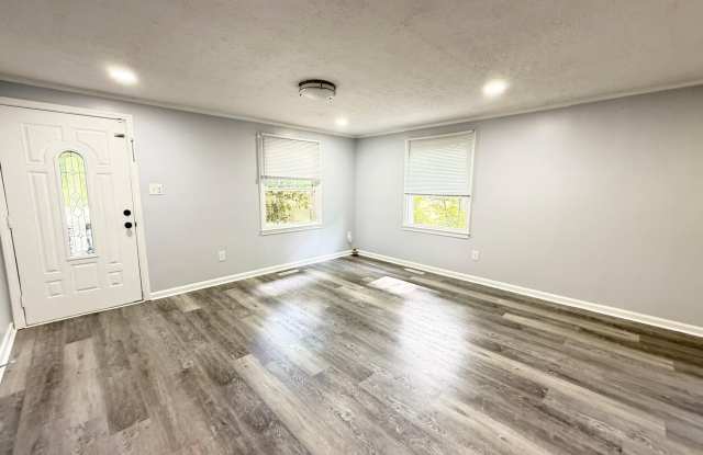 801 Carter Avenue Gallery 3