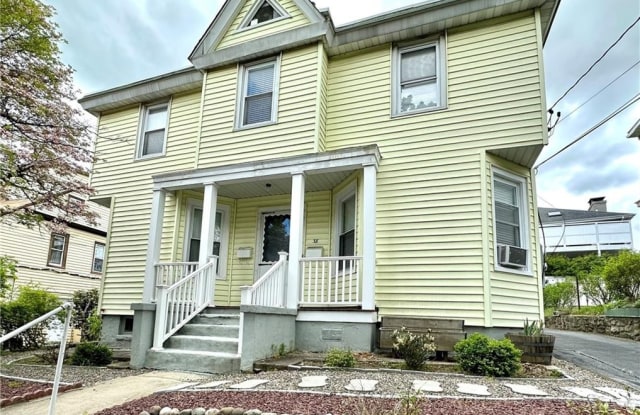 38 Lawrence Avenue - 38 Lawrence Avenue, Sleepy Hollow, NY 10591