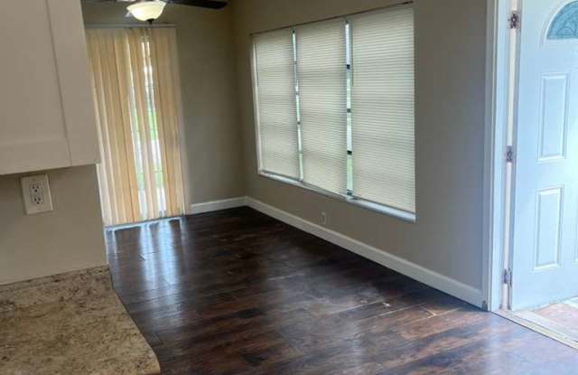 1732 NW 6 Ter Gallery 3