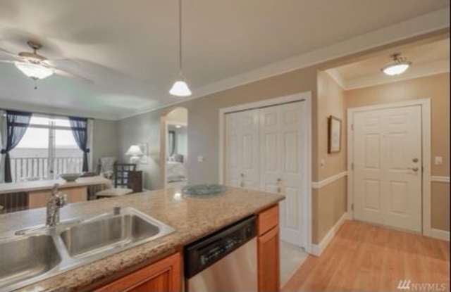 4763 Morris Ave S #R201 - 4763 Morris Avenue South, Renton, WA 98055