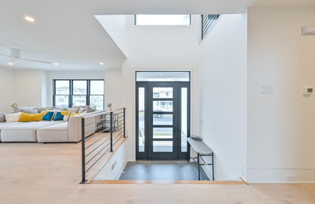 119 Sheridan Square Gallery 3