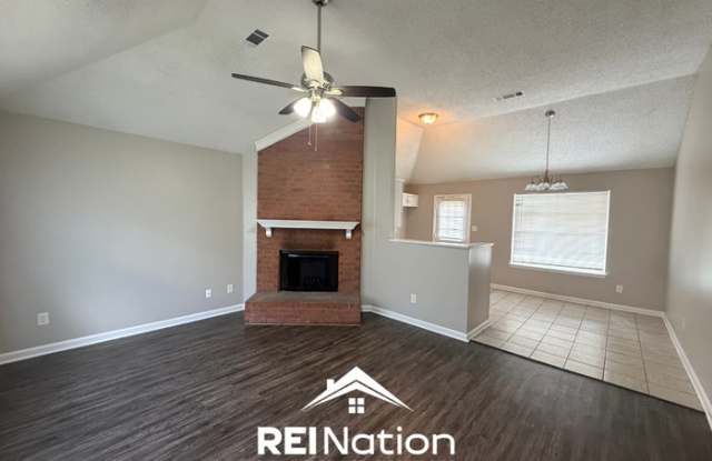 5858 Chadwell Road Gallery 2