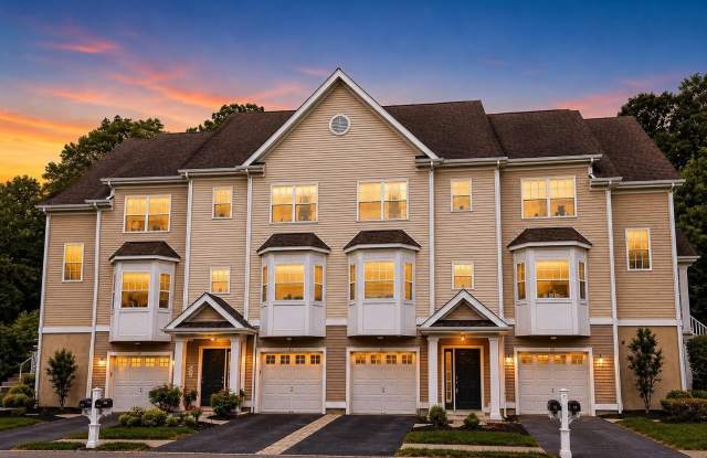 54 Fairways Drive Gallery 1