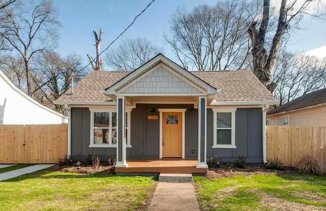 Newly renovated home in the heart of the Buchanan Street Arts District! photos photos