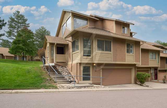D-12 End Unit Townhome Gallery 1