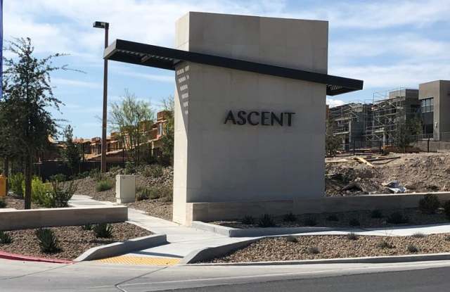 GORGEOUS SUMMERLIN TOWNHOME Gallery 4