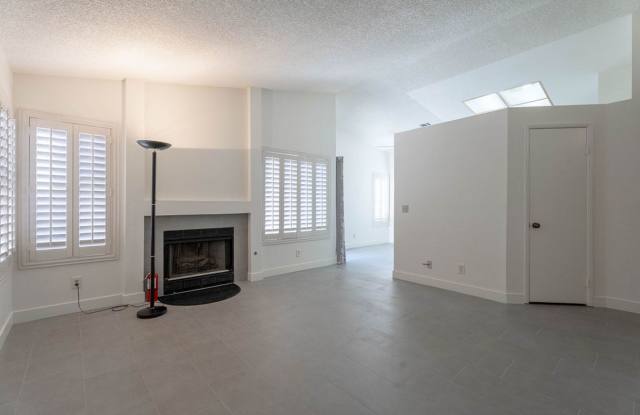 7045 Sawtooth Drive, Las Vegas, NV 89119 Gallery 1