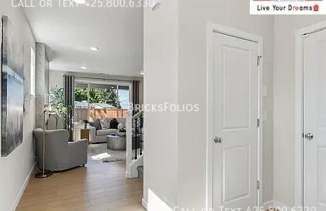 3836 McCormick Village Drive Gallery 4