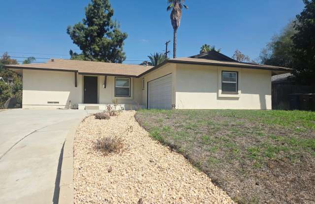 Spacious 4 bed 2 Bath Home Completely Renovated Gallery 1