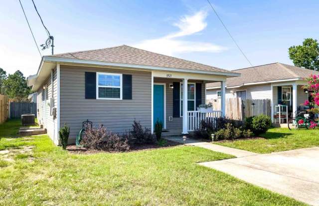 8921 Camshire Cir photos photos