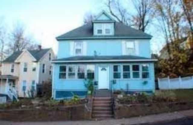 53 Summit Street - 53 Summit Street, Manchester, CT 06040