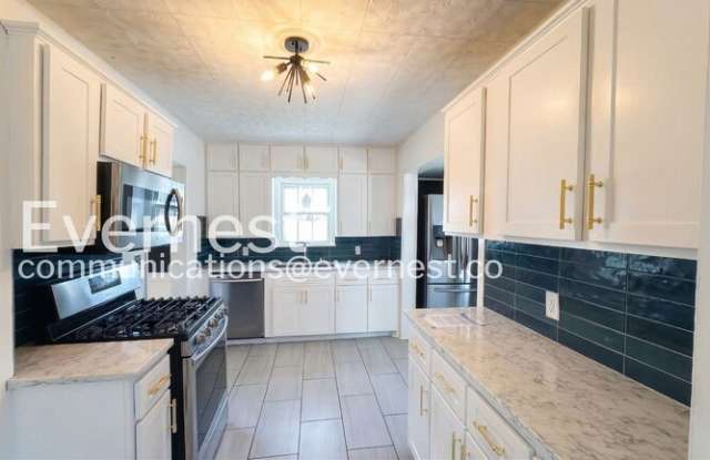5513 Reeds Road Gallery 2