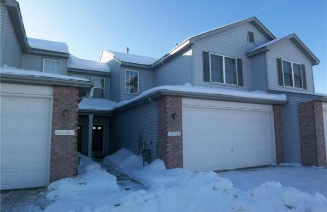 16933 39th Avenue N - 16933 39th Avenue North, Plymouth, MN 55446