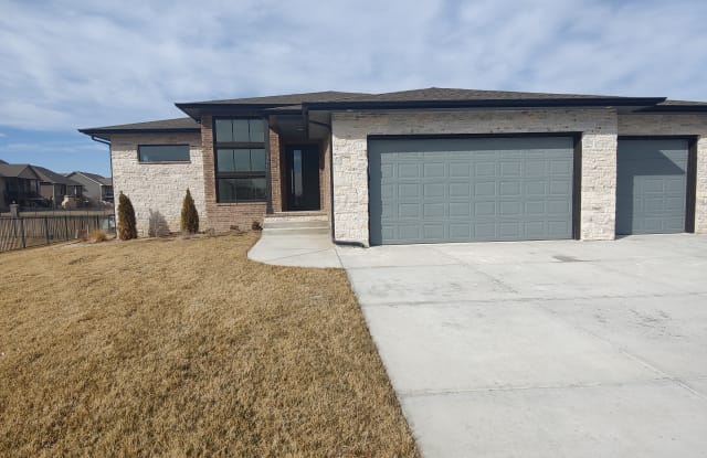 13906 East Willowgreen Street - 13906 East Willowgreen Street, Wichita, KS 67230
