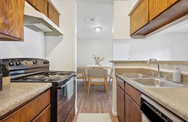 Whisper Hollow Apartments Gallery 2