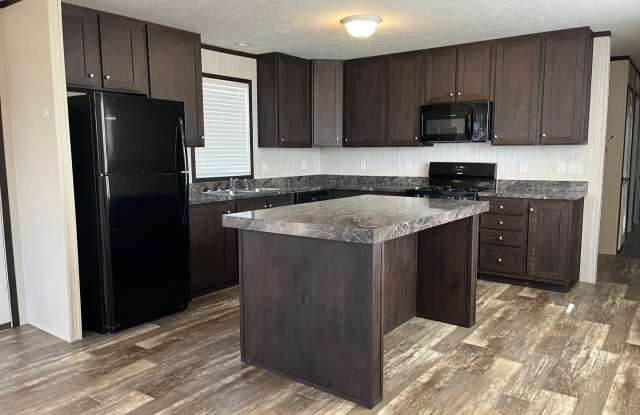 92 Nettie Ave. photos photos