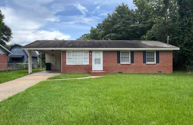 Charming 3 Bedroom Home on Quiet Street – Available Now! photos photos