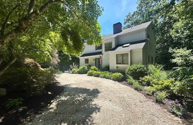 Large Custom Built Three-Bed Three-Bath in Norwalk! photos photos Large Custom Built Three-Bed Three-Bath in Norwalk! photos photos