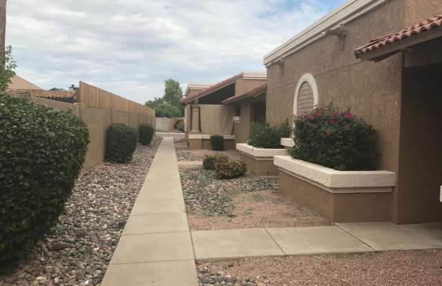 502 W Tonopah Dr Unit 6 Gallery 2