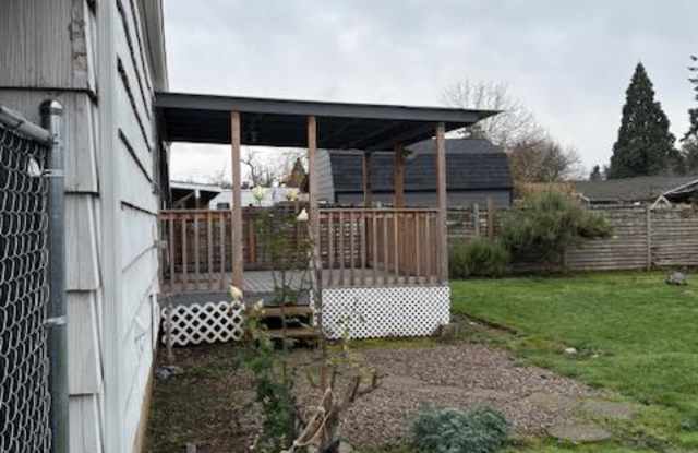 4697 Clark Ave Ne - 4697 Clark Avenue Northeast, Keizer, OR 97303