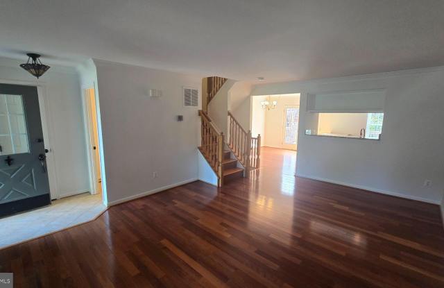 6035 KESTNER Circle Gallery 2