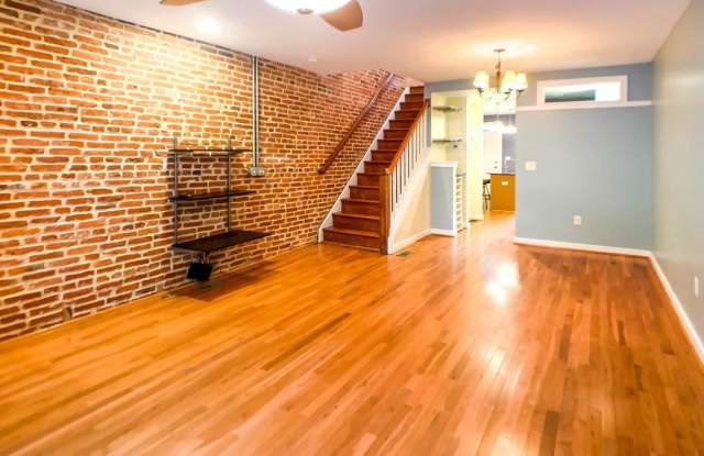 18 N E Ave 1 Gallery 4