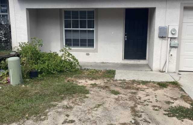 2/2 Villa with a Den for rent in Highland Oaks! photos photos