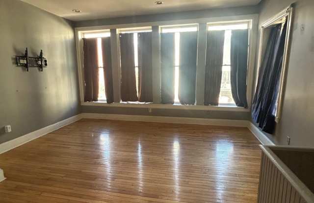319 W MULBERRY STREET photos photos