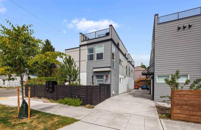 Modern Standalone Townhome with Private Rooftop Deck photos photos