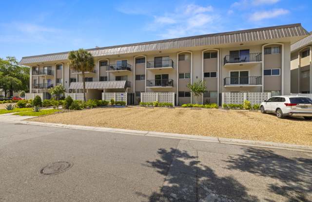 4611 West Fig Street photos photos