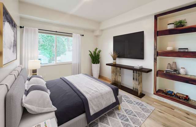 Adorable, Upgraded, 3 Bed/2 Bath duplex, Fire Mountain area w/ large yard Gallery 4