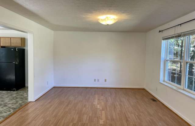 10058 Forest Drive Gallery 3