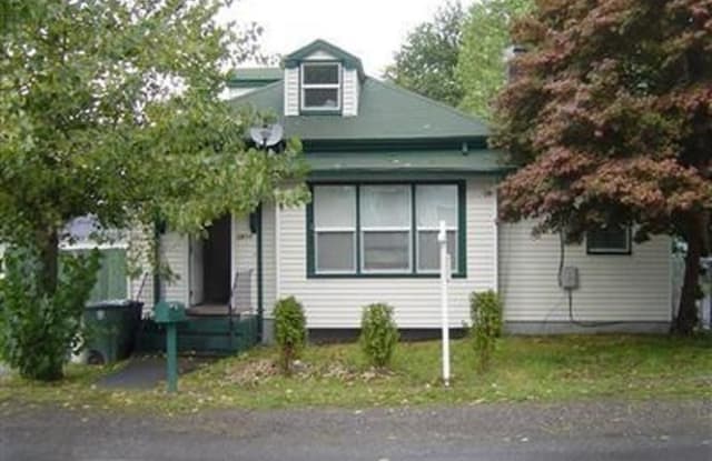 1810 8th St - 1810 8th Street, Bremerton, WA 98337