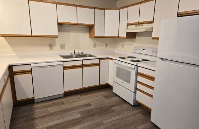 Parc West Apartments Gallery 2