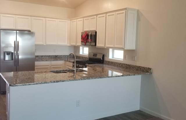 12337 W Glenn Dr Gallery 4