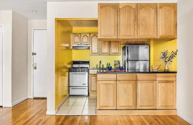 Charming 1-bedroom, 1-bathroom - 431 East 82nd Street, New York City, NY 10028