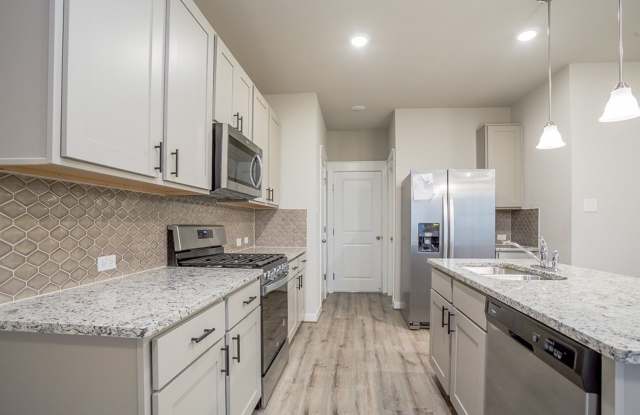 Lock--Leave Living in Pflugerville! 3BR Townhome Near Stone Hill - 601 Fiery Skipper Drive, Pflugerville, TX 78660