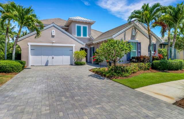 ** LUXURY TURN-KEY LAKEFRONT PRIVATE POOL HOME ** 5 BEDROOMS PLUS A DEN\7 BATHROOMS ** HIGHLY DESIRED ISLES OF COLLIER PRESERVE NAPLES ** SEASONAL ** PET FRIENDLY HOME ** READY FOR A TENANT ** TURNKEY FURNISHED ** Gallery 3