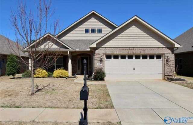 408 Bay Tree Lane SW - 408 Bay Tree Lane Southwest, Huntsville, AL 35824