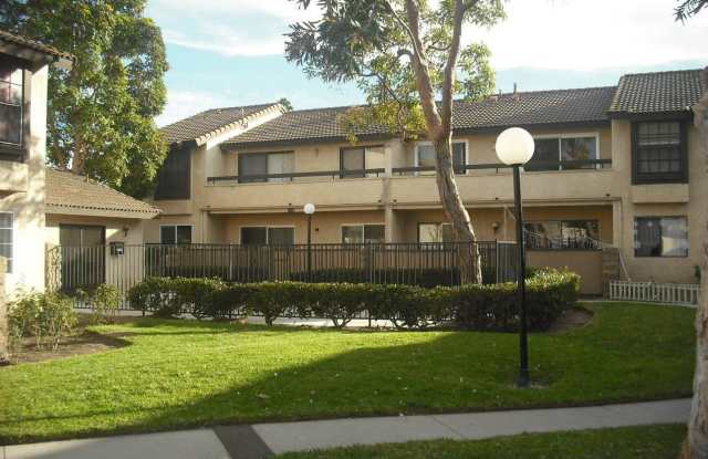 Charming Gated 2 bedroom and 1.5 Bath Condo with a Two-Car Garage photos photos Charming Gated 2 bedroom and 1.5 Bath Condo with a Two-Car Garage photos photos