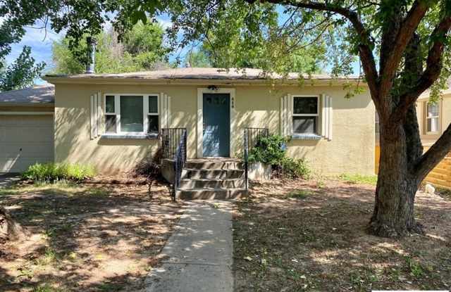 Adorable Two Bedroom House! photos photos