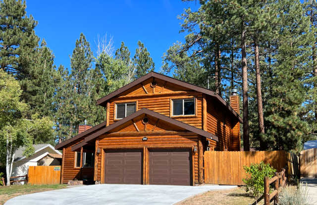 147 Teakwood Drive Gallery 3