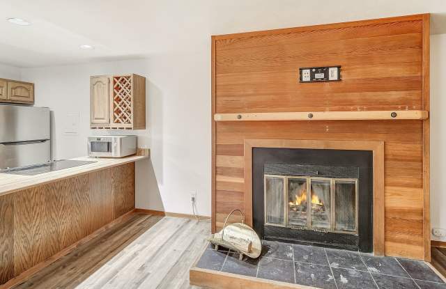 Wilderness One Bedroom Available 7/7! Close to hiking trails and great amenities. Amazing SUN! photos photos Wilderness One Bedroom Available 7/7! Close to hiking trails and great amenities. Amazing SUN! photos photos