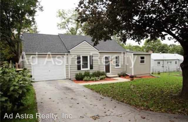 5427 Walmer St - 5427 Walmer St, Mission, KS 66202