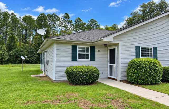 3BR/2BA Duplex in The Crossings – Prime Location Near Kings Bay Gallery 1