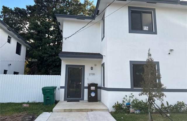 2730 NW 44th Street photos photos