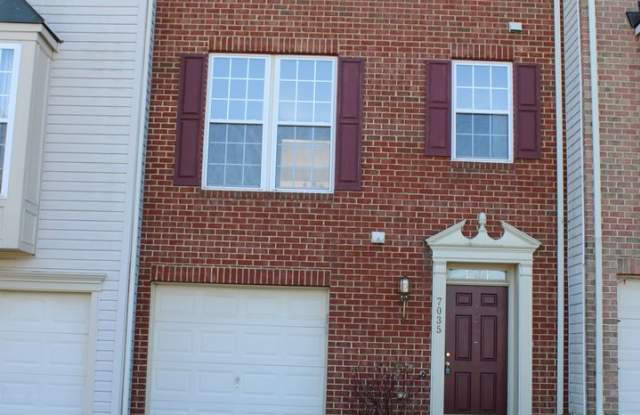 Spacious 3 Bedroom Townhome photos photos